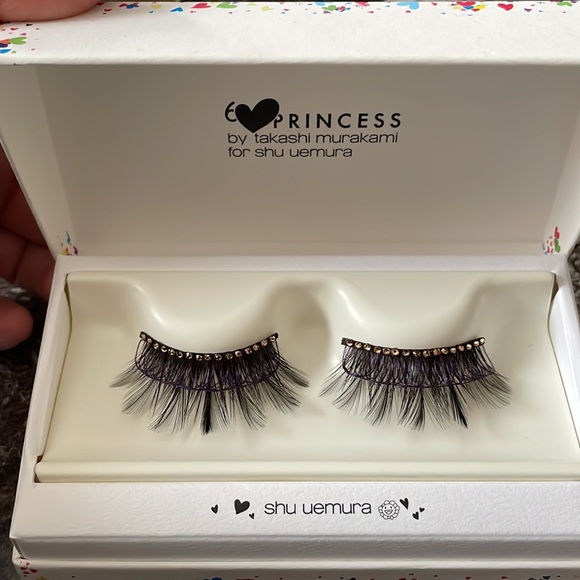 Black Jewel on Wing Premium Edition False Eyelash - Picture 2 of 3